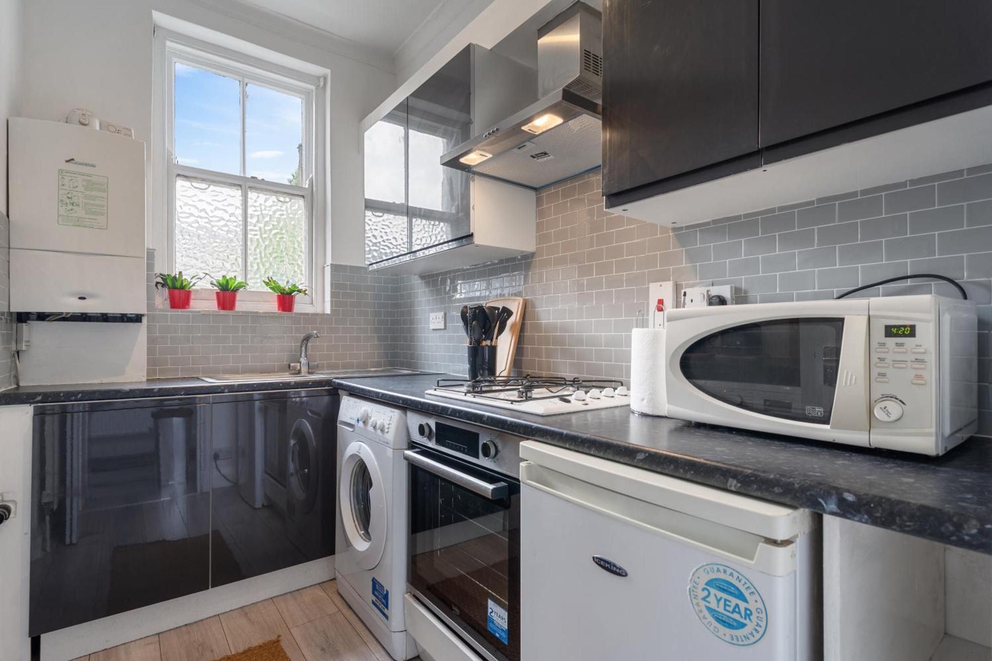 The Chalton Funk-In Kings Cross Apartment London Ngoại thất bức ảnh